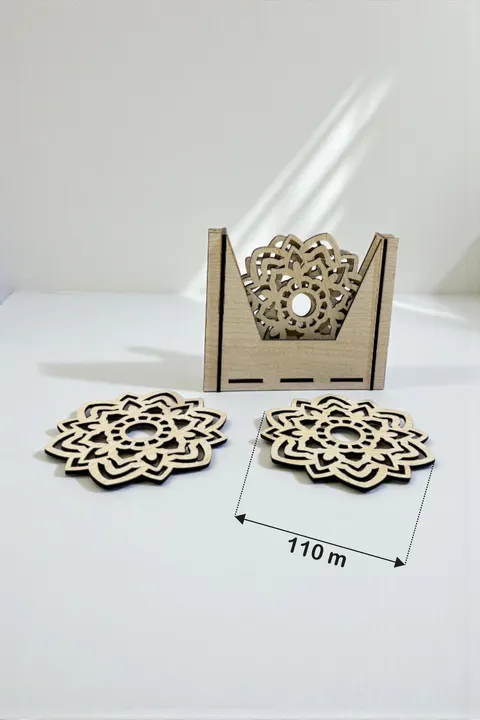 Mandala Desenli Ahşap Bardak Altlığı Seti – 4'lü Standlı