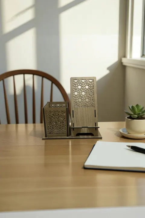 Kalemlik ve Telefon Standı – Geometrik  Koyu Ceviz Kahve